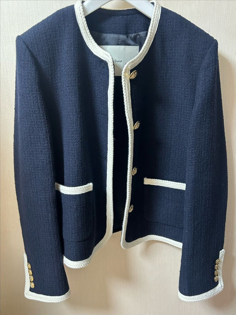 트위드 자켓 이미지