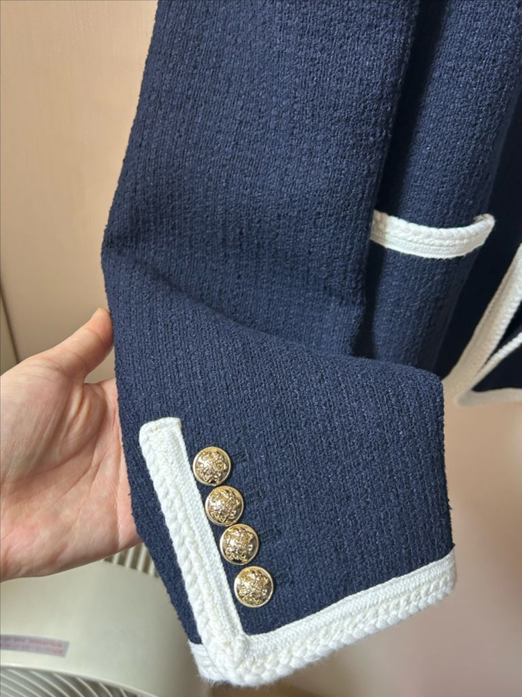 트위드 자켓 이미지