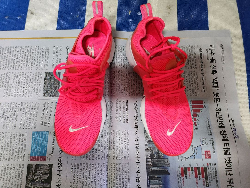 나이키 하이퍼핑크 240사이즈 이미지