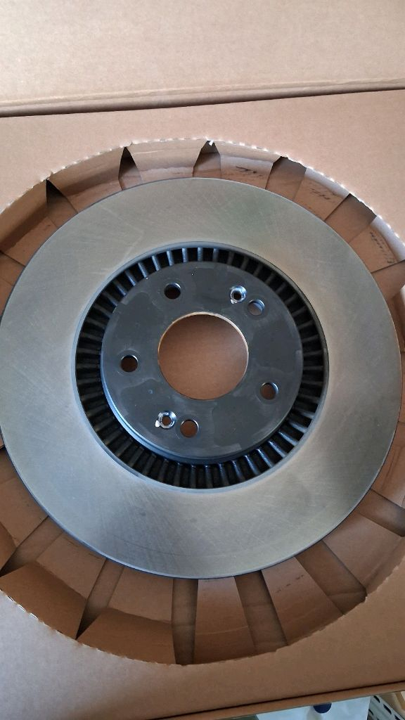 4세대 카니발. 하이브리드 순정 서스펜션과 순정 브레이크 디스크와 캘리퍼입니다 새제품입니다 이미지