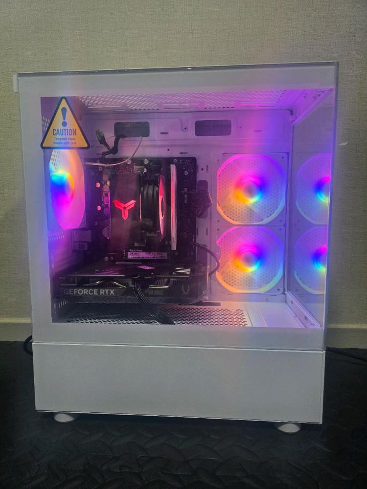 (안산/시흥) 라이젠 5 5600X, RTX 5060 게이밍 컴퓨터 본체 판매 합니다. 이미지