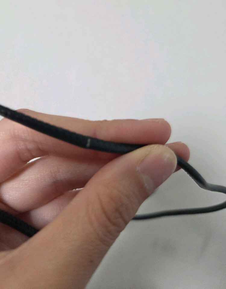 질스유어트 카드지갑 목걸이 이미지