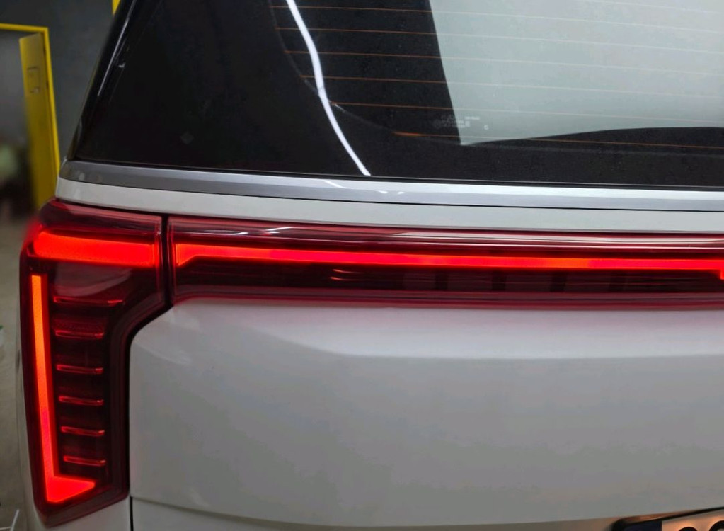 s급 ka4카니발 4.5세대 테일램프 브레이크등 데루등 한대분 이미지