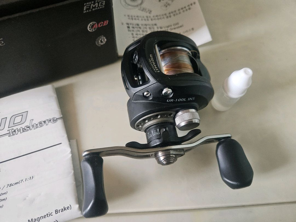 도요 우라노 인쇼어 UR100 좌핸들 7.1 베이트 릴 이미지