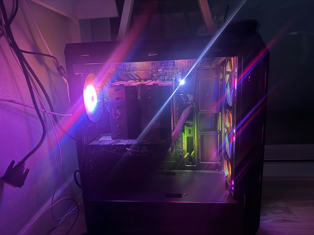 RTX 2060 SUPER컴퓨터 이미지