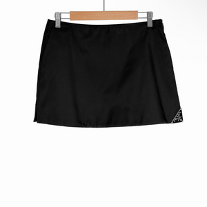 [40] 프라다 여성 빅 삼각로고 리나일론 미니 스커트 치마 블랙 이미지