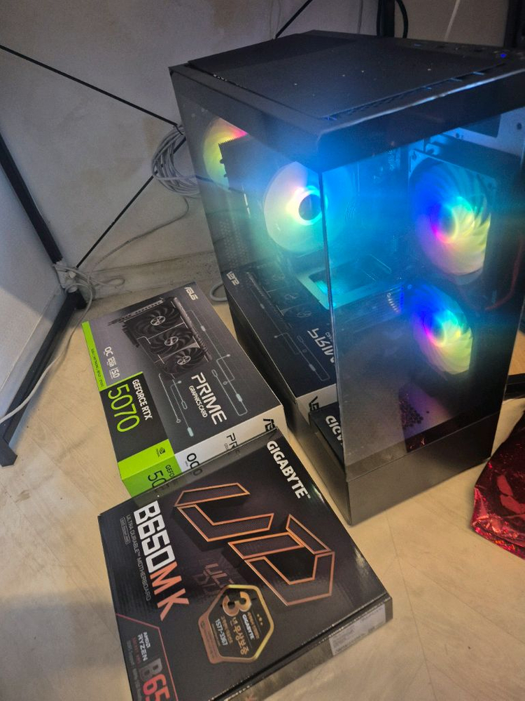 라이젠7800x3d RTX5070 Ssd 1TB 램32gb 이미지