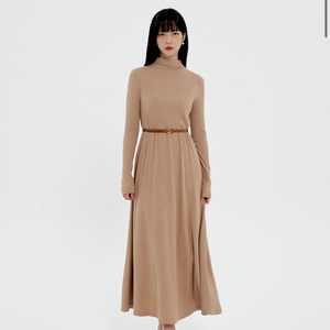 메비 메르시비앙 Halfneck dress (black, beige) 이미지