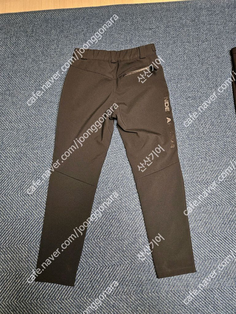 유니온블루 무탠다드슬랙스 무탠다드스웨트집업 등등 잡동사니 편하게 넘깁니다 연락주세요 빠른 답변 대기중 이미지