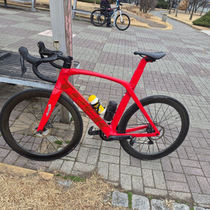 2021년 트렉 마돈 sl6 판매(가민, 카본휠, 전조등, 후민등, 페달 포함 풀세트) 이미지