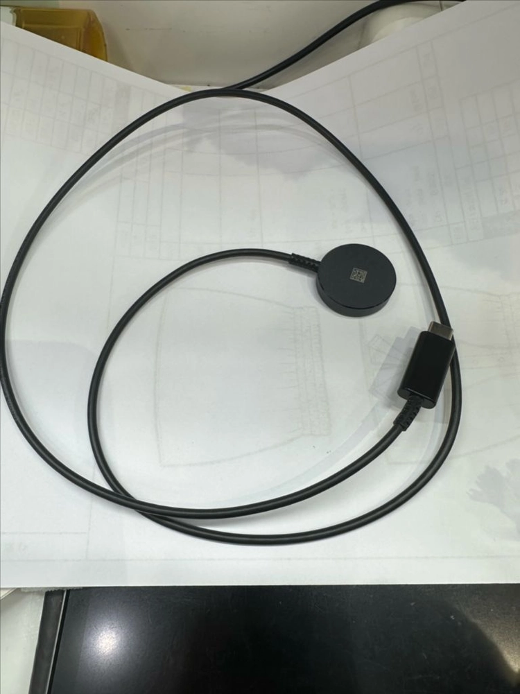 갤럭시 워치6 40mm (그라파이트, SM-R930),갤럭시 버즈3 프로 (실버, SM-R630) 이미지