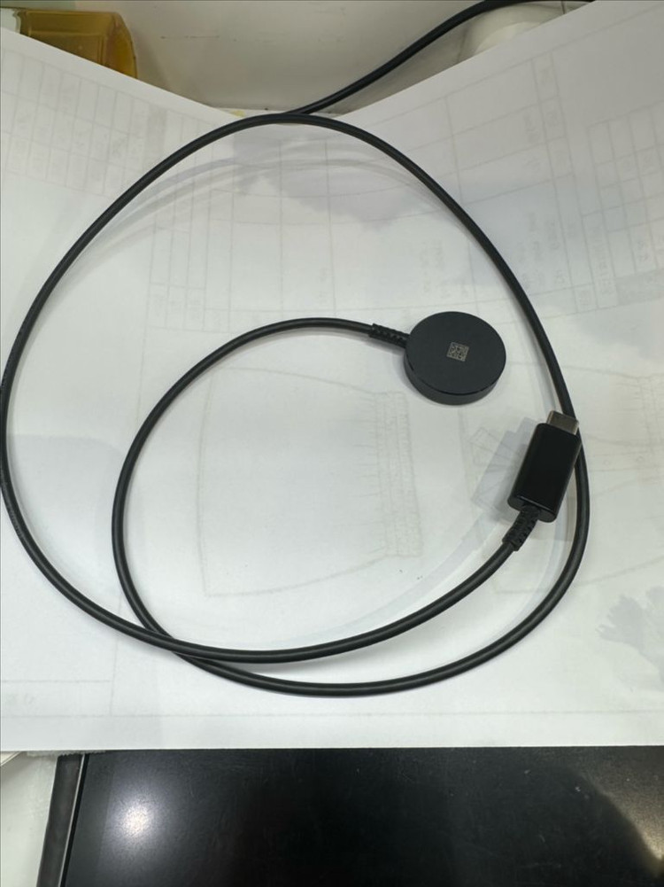 갤럭시 워치6 40mm (그라파이트, SM-R930),갤럭시 버즈3 프로 (실버, SM-R630) 이미지
