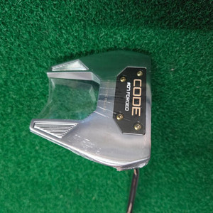 예스 YES 코드6 포지드 7번 퍼터 이미지