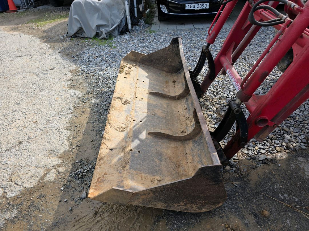 2007년식 동양 68마력 트랙터 팝니다. 이미지