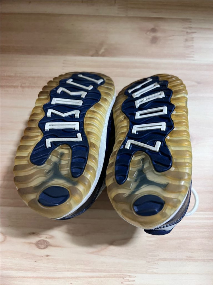 [130] 에어조던11 로우 조지타운 아동신발 판매 이미지