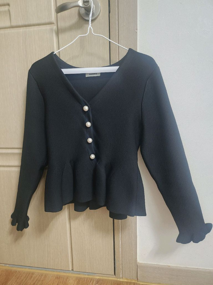 산드로 펨플럼 니트자켓같은 가디건 이미지