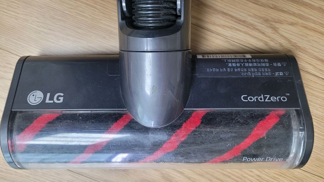 깨끗하게 세척한 LG 코드제로 무선 청소기(33분 연속동작) 이미지