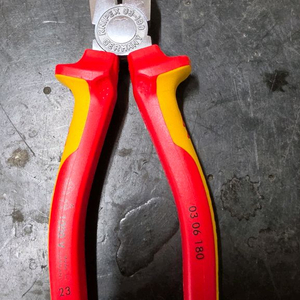독일 KNIPEX 크니펙스 펜치 절연 콤비네이션플라이어 03 06 180 이미지