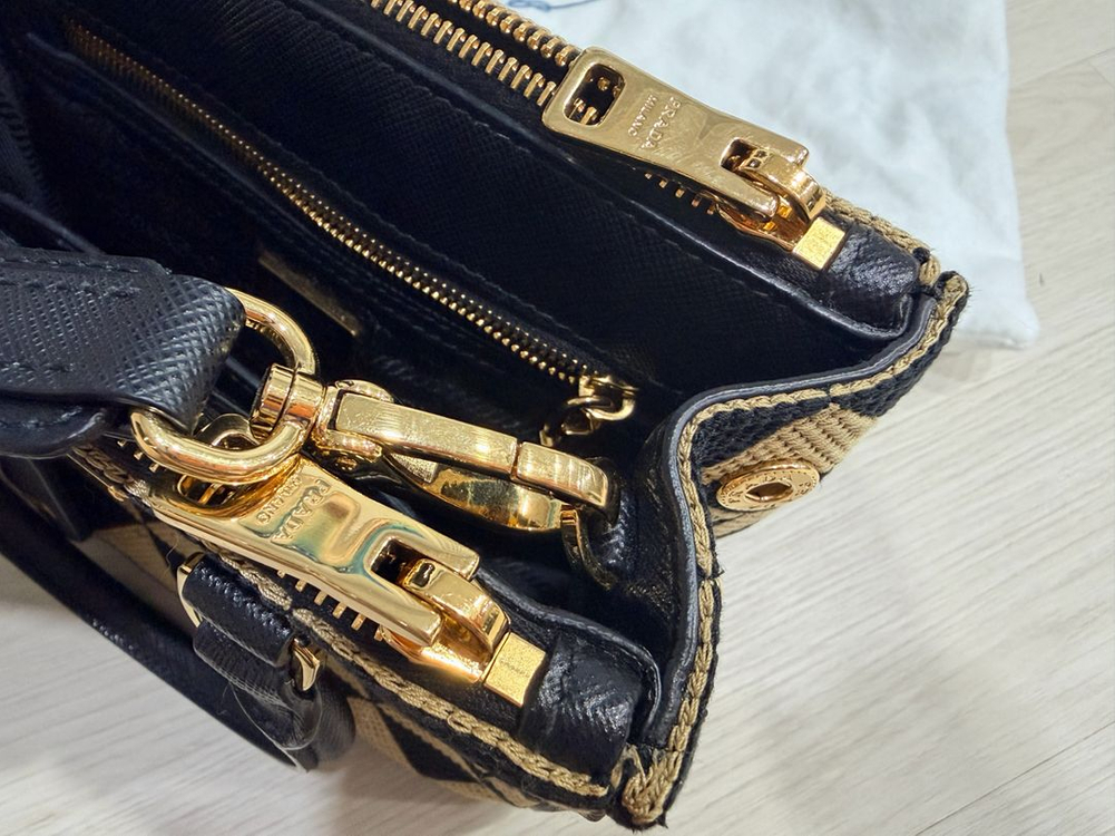 급처 S급 프라다 가방 토트백 크로스백 이미지