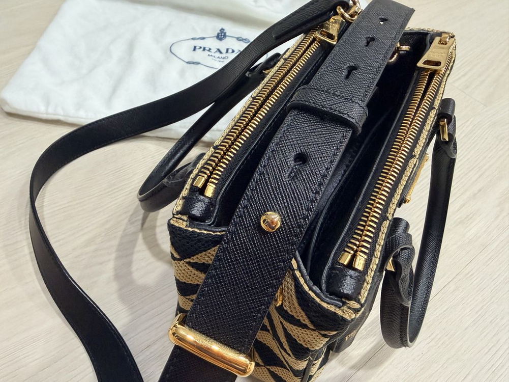 급처 S급 프라다 가방 토트백 크로스백 이미지