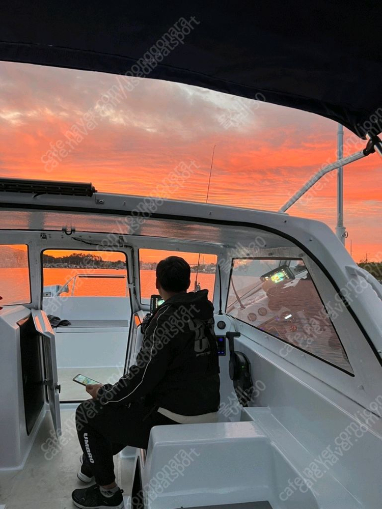 닛산 썬캣 레져 낚시보트 판매 이미지