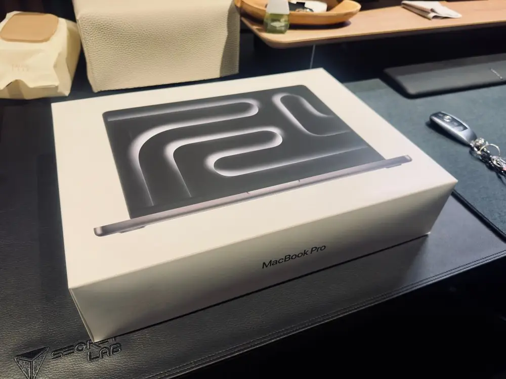 Apple MacBook Pro M4, 14인치 1TB 풀박스 판매합니다 이미지