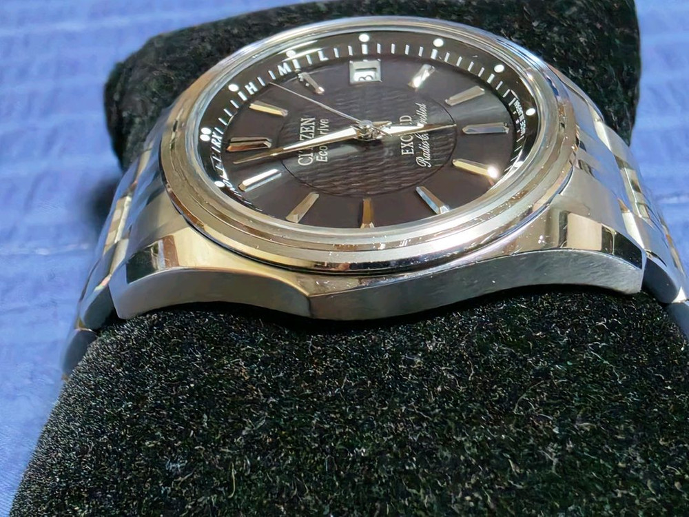 시티즌 시계 익시드 EBG74-2644 22년 일본 스탬핑, 작년 배터리 10만원주고 교체.단종된 모델로 출시가 1 이미지