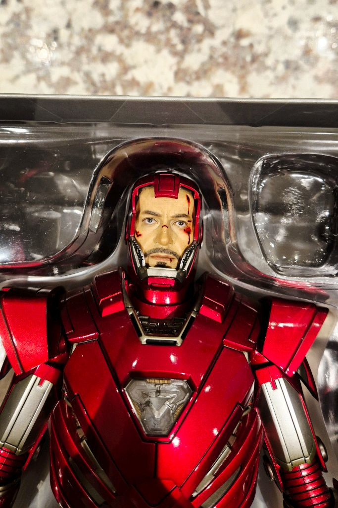 핫토이 아이언맨 mk33 실버 센추리온 피규어 스페셜 에디션 판매합니다 이미지