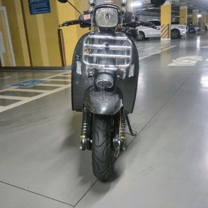 스코마디125cc 스쿠터 이미지