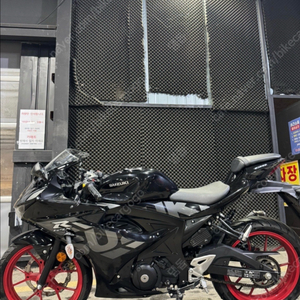 gsx-r125 오토바이 23년식 12,400km 이미지
