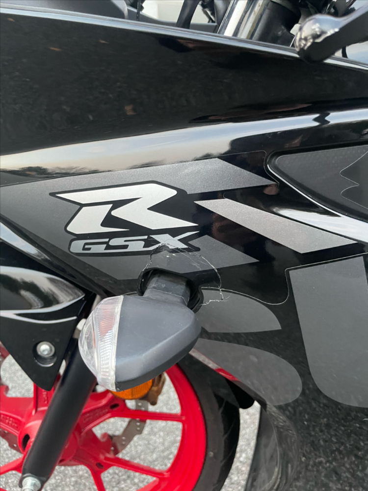gsx-r125 오토바이 23년식 12,400km 이미지