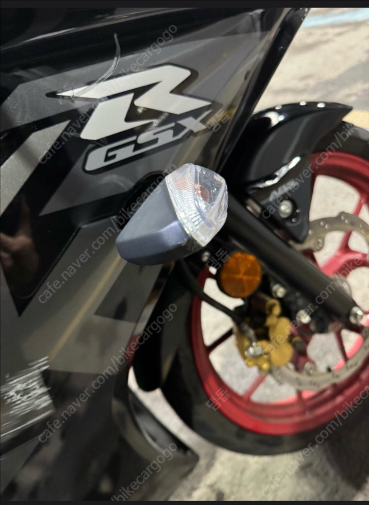 gsx-r125 오토바이 23년식 12,400km 이미지