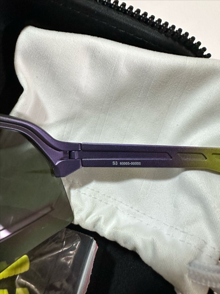 100% S3 스포츠 고글(매트 매탈릭 디지털브라이츠 스모크렌즈) 이미지