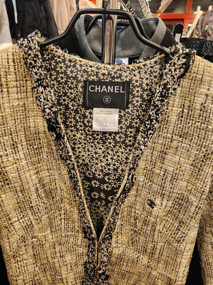 샤넬 트위드 자켓 이미지