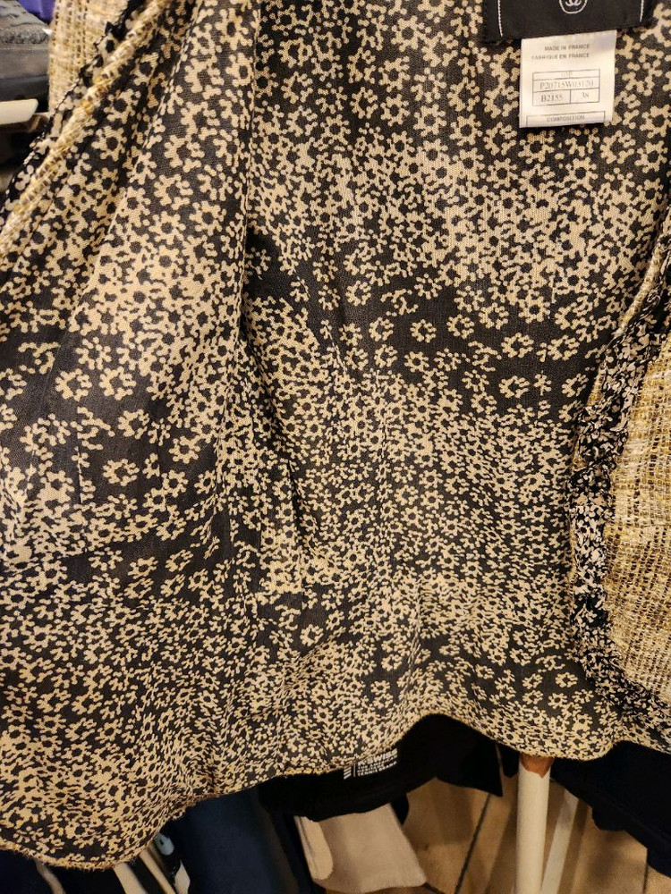 샤넬 트위드 자켓 이미지