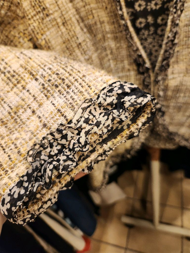 샤넬 트위드 자켓 이미지