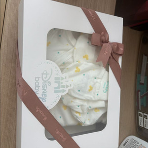 새상품 아가방 캄미키 배냇가운, 손싸개, 발싸개 3종 세트 이미지