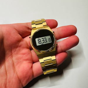 티쏘 PRX 35mm 디지털 금통 쿼츠 시계 판매 (시티즌, 카시오, 세이코) 이미지