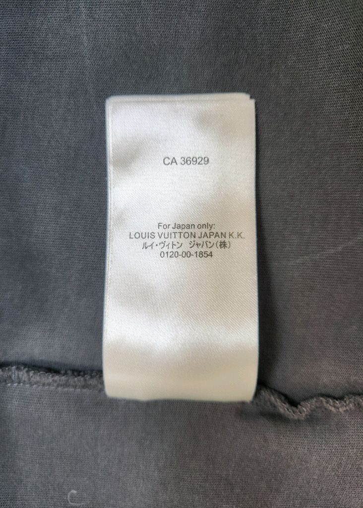 [전체글 필독 파격가] 루이비통 그라데이션 반팔 티셔츠 L 사이즈 (샤넬 구찌 프라다 펜디 에르메스 디올) 이미지