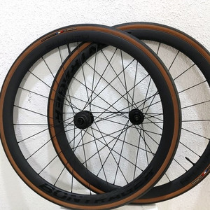 [상태상급] 본트레거 에올루스 엘리트35 카본 디스크 튜블리스레디 휠셋 팝니다. (48만) 이미지