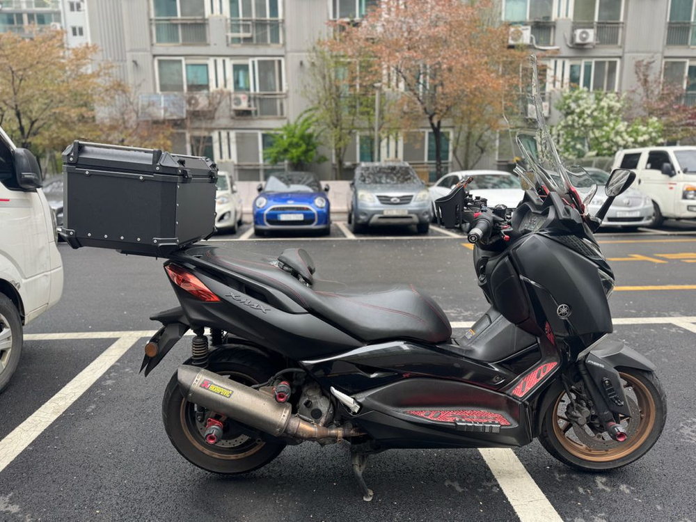 XMAX 300 21년식 팝니다 이미지