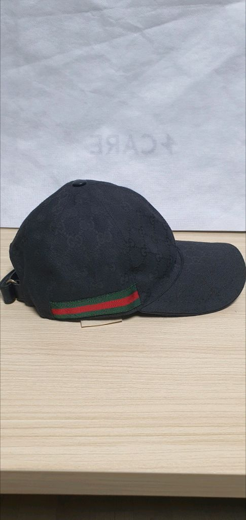 구찌 모자/볼캡 L(59) 새상품급 정품(한글텍)프라다루이비통디올고야드샤넬셀린느보테가생로랑발렌시아가버버리가방슈프림 이미지