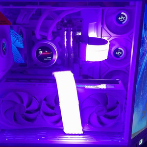 9950x3d rtx 5080 aorus 리안리 셋 이미지