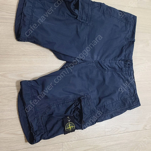 스톤아일랜드 카고 반바지 이미지