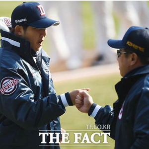 (선수실착) 2017 두산베어스 동계점퍼 + 모자 이미지