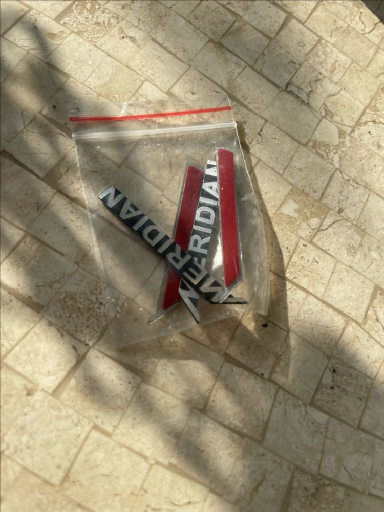 메르디앙 오디오 메탈스티커 4pcs 이미지