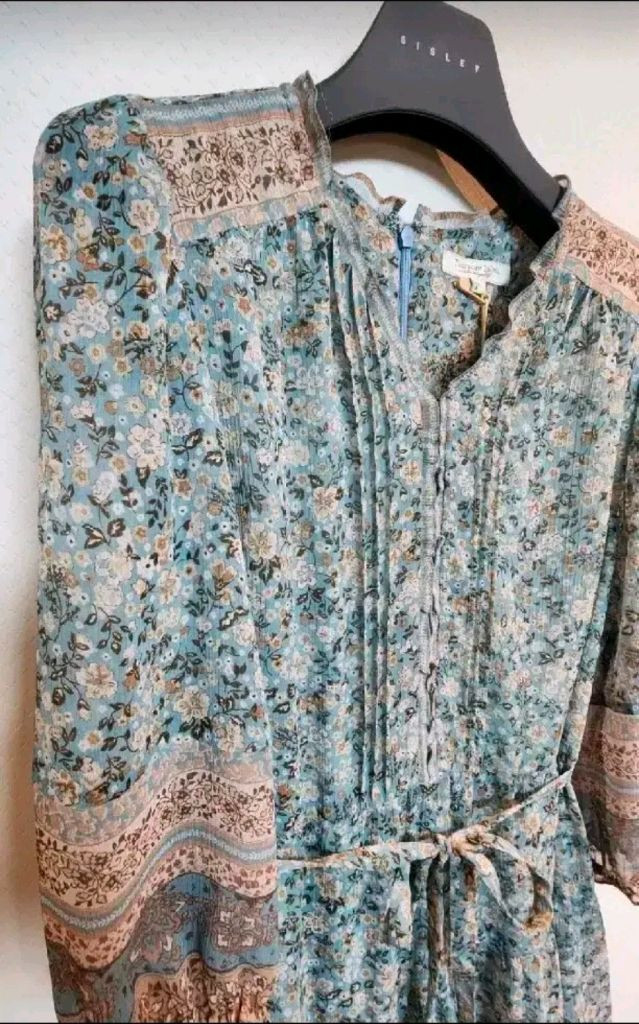 써스데이아일랜드 보헤미안 플라워 셔링 쉬폰원피스 55사이즈 새제품 파스텔블루컬러 이미지