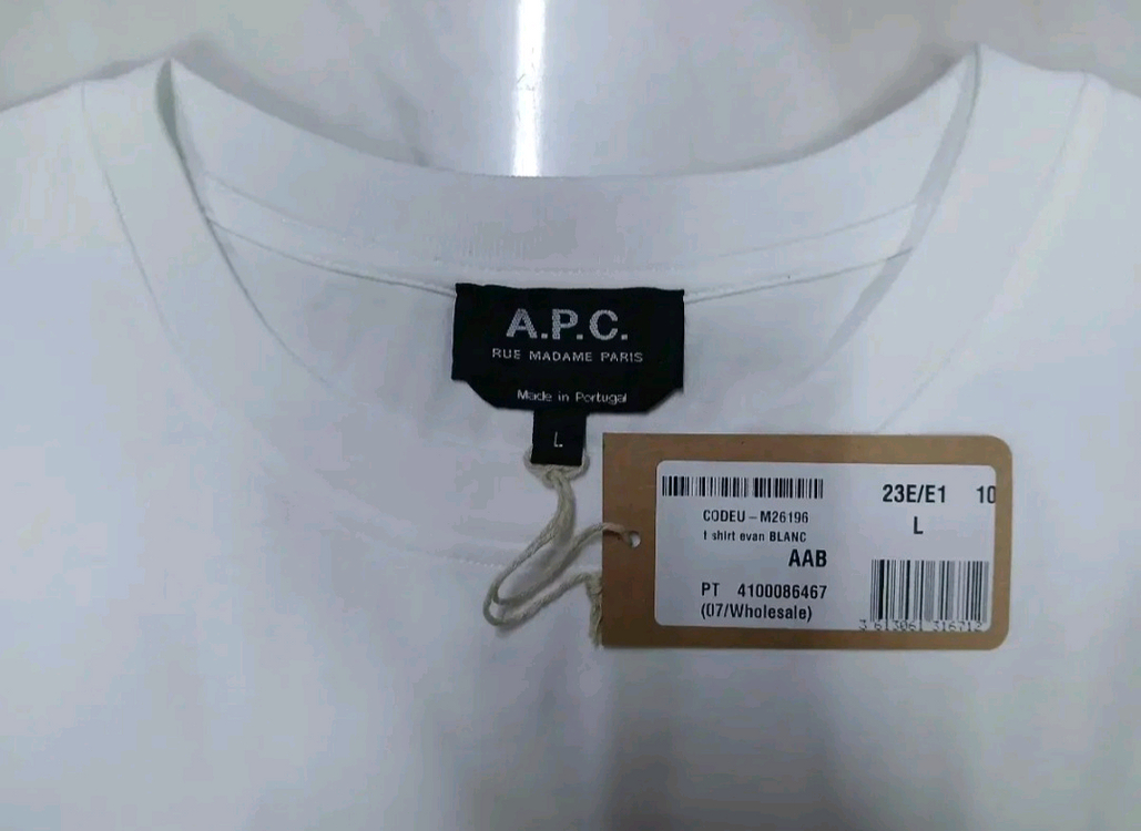 [미사용 새상품 남여공용] A.P.C 아페세 반팔 티셔츠 L 사이즈 (아미 꼼데가르송 폴로 랄프로렌 US폴로) 이미지