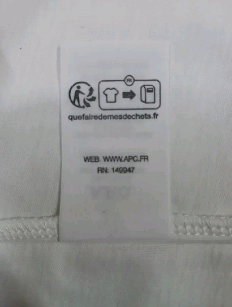 [미사용 새상품 남여공용] A.P.C 아페세 반팔 티셔츠 L 사이즈 (아미 꼼데가르송 폴로 랄프로렌 US폴로) 이미지