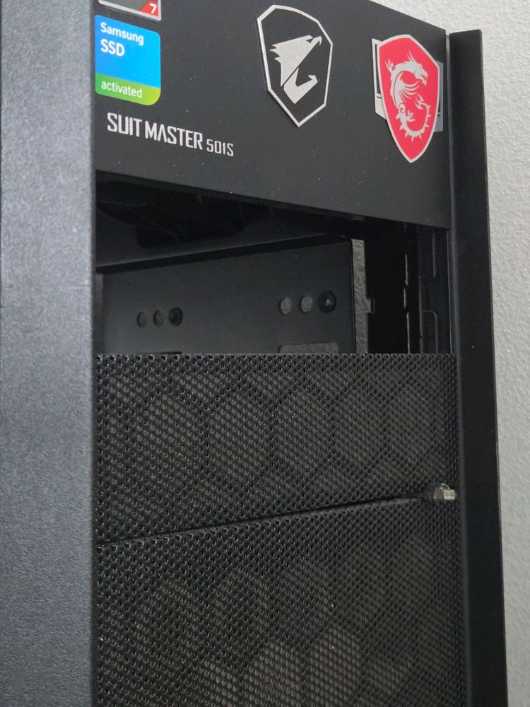 AMD 라이젠5 5600X, 16GB, 256GB, 640GB, RTX 2060 슈퍼 (2060S) 게임용 PC 이미지